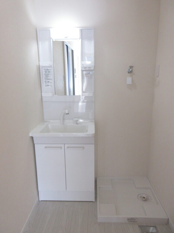 URBAN  CUBIC扇ノ間Ⅲ　A棟102　B棟101